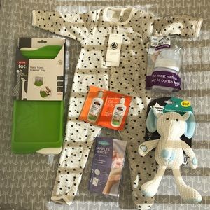 Baby infant boy girl bundle NWT